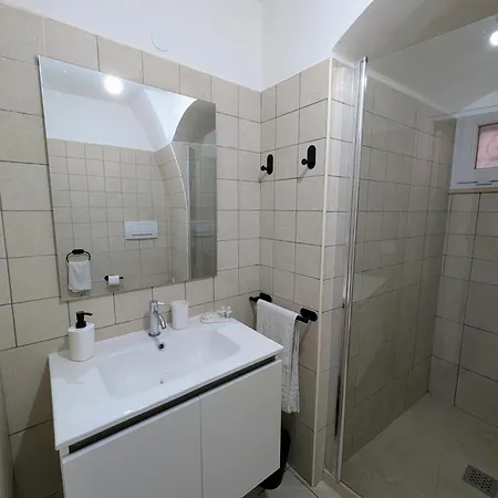 Via Del Muro Antico Apartment *