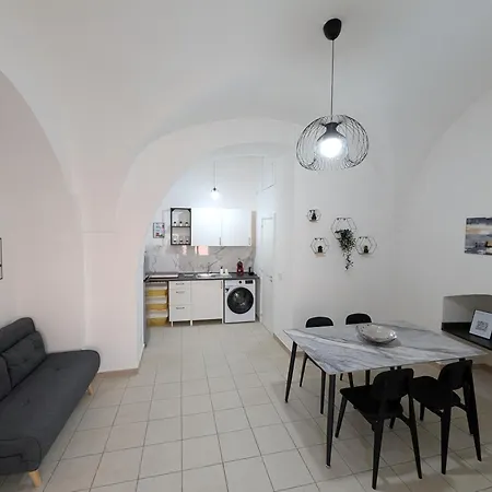 Via Del Muro Antico * Sannicandro di Bari